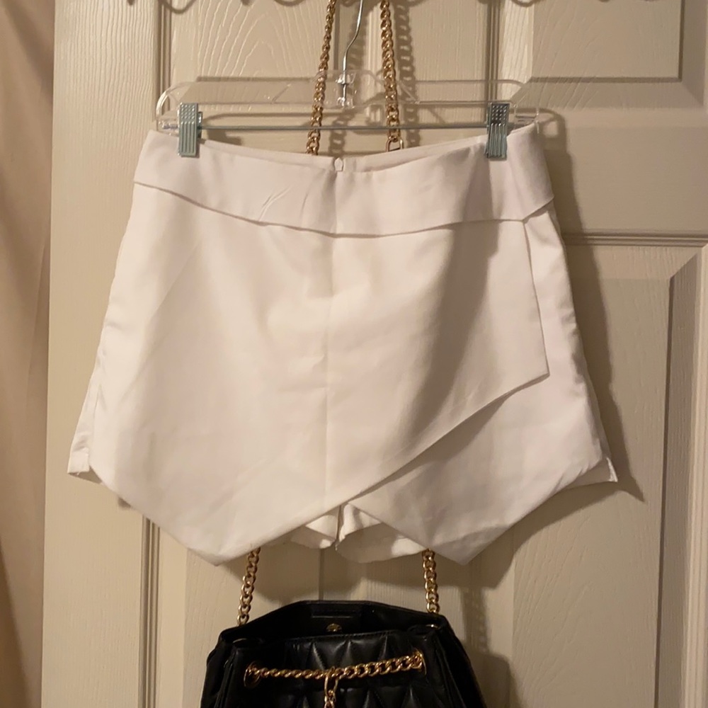 White envelope skirt